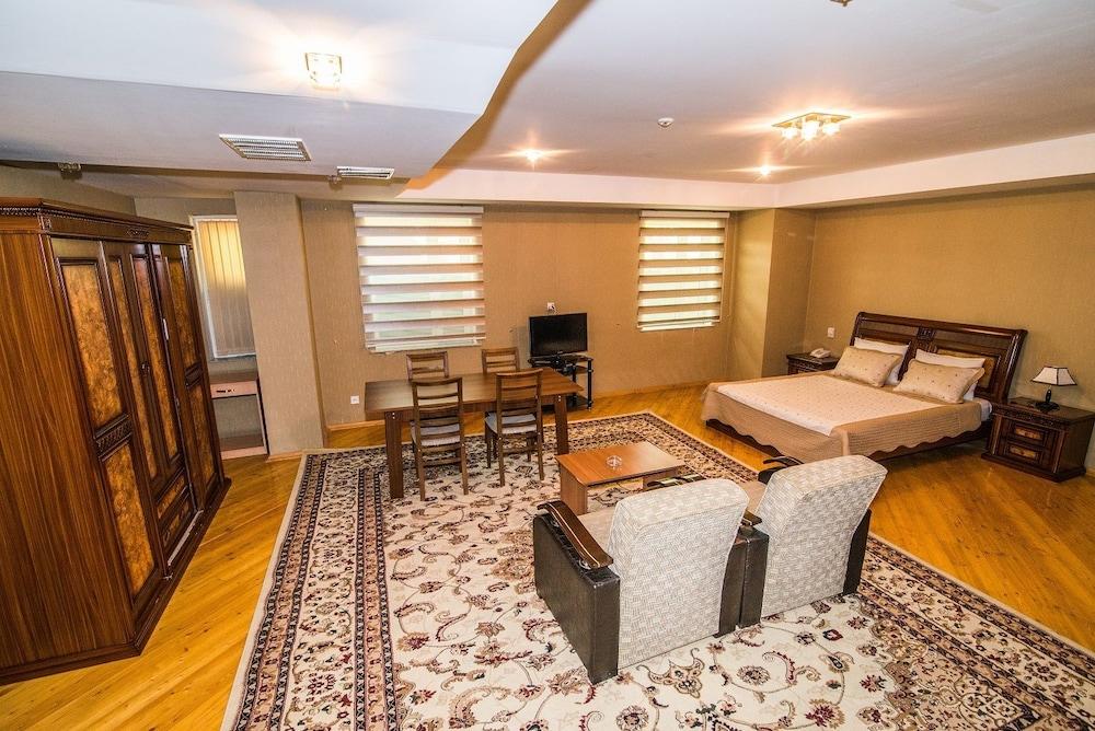 Aef Hotel Baku Eksteriør bilde