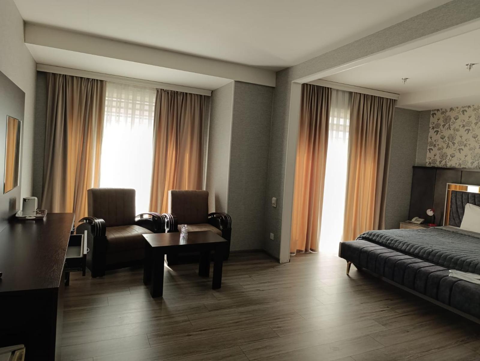 Aef Hotel Baku Eksteriør bilde